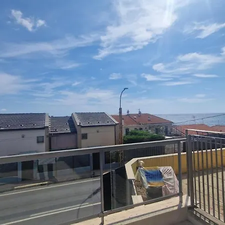 Wh - Bussana Daire Sanremo